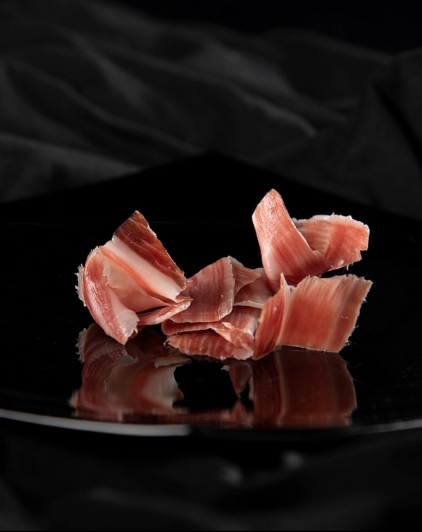 Ibérico-schinkenstück aus eichelmast 100 % iberische rasse